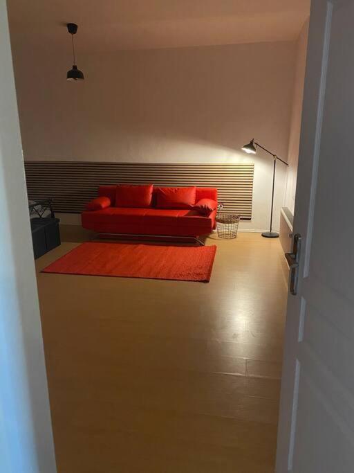 B12 - Bohdanecska 12 Apartment ปาร์ดูบิตเซ ภายนอก รูปภาพ